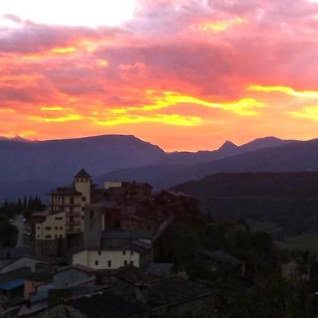 Apartament Gran Pirineu Монферрер Экстерьер фото
