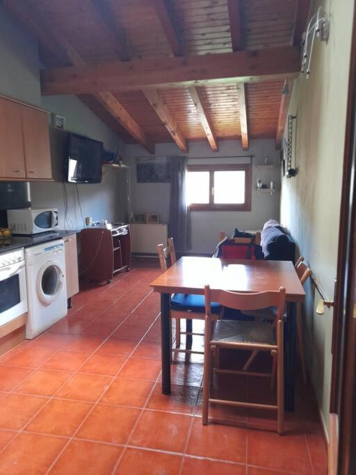 Apartament Gran Pirineu Монферрер Экстерьер фото