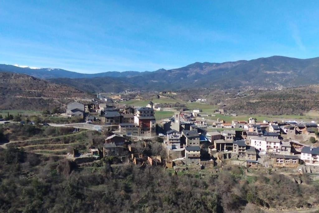Apartament Gran Pirineu Монферрер Экстерьер фото