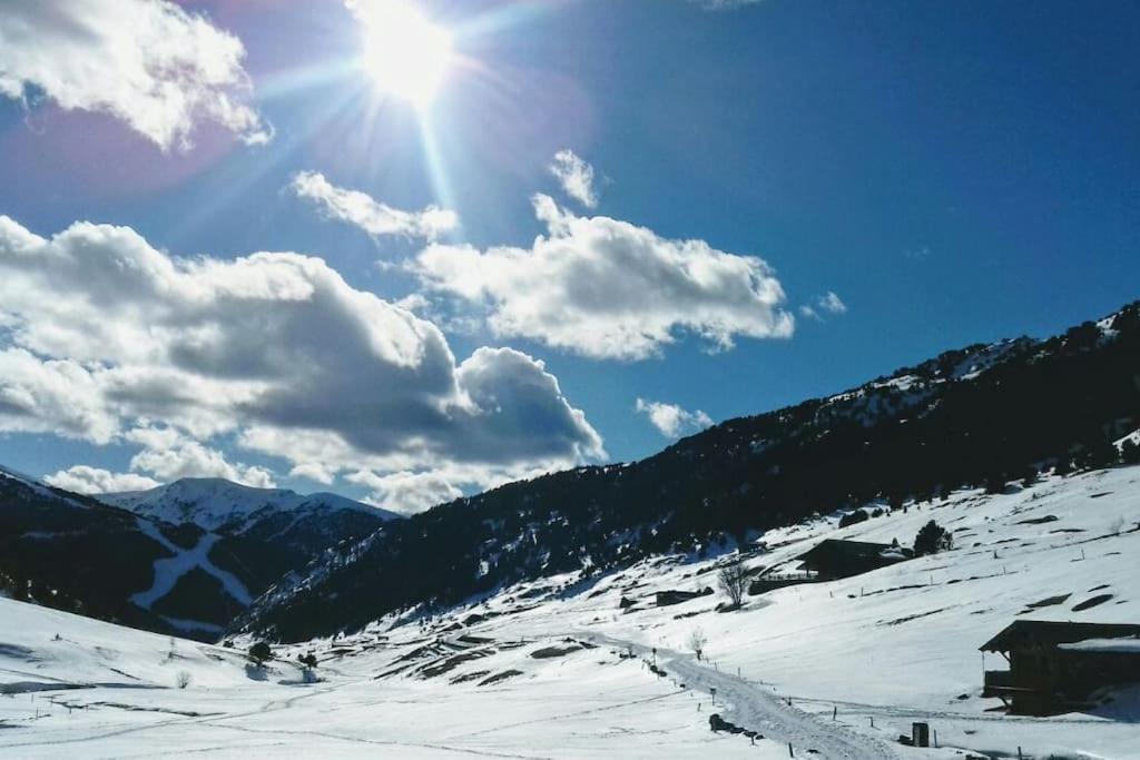 Apartament Gran Pirineu Монферрер Экстерьер фото